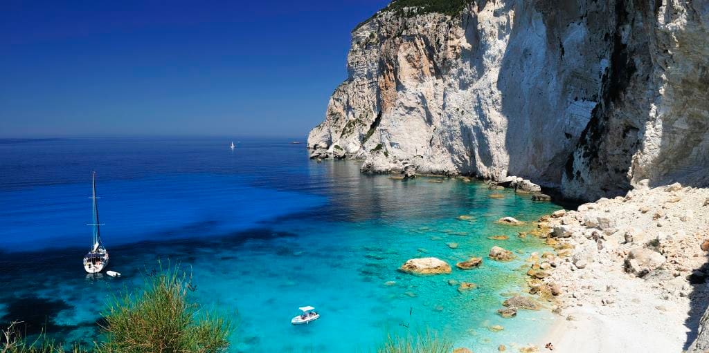 Island-Hopping Adventures: Discover the Greek Isles